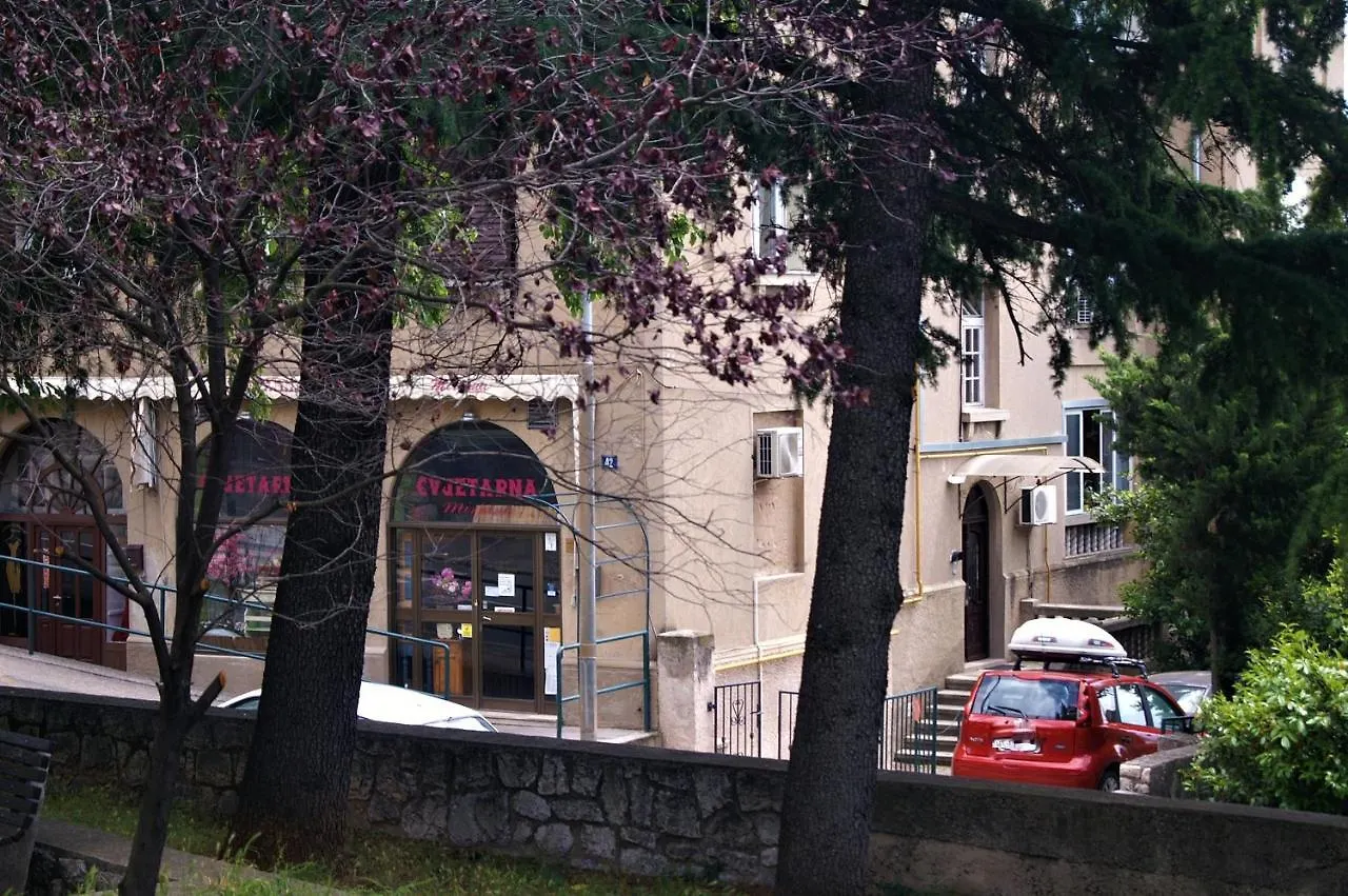 Sea Flower Apartment Rijeka 0*,